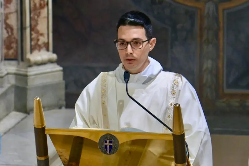 Don Davide Ambu (frame da video)