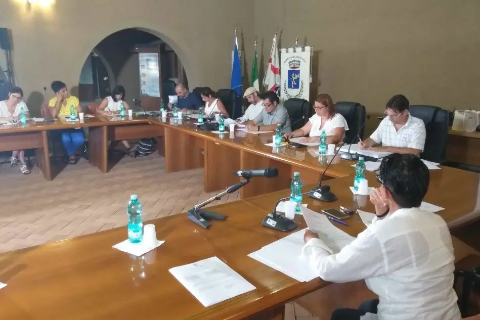 La seduta del Consiglio (foto L'Unione Sarda - Farris)
