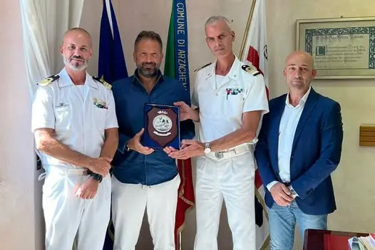 La visita al sindaco dei comandanti militari