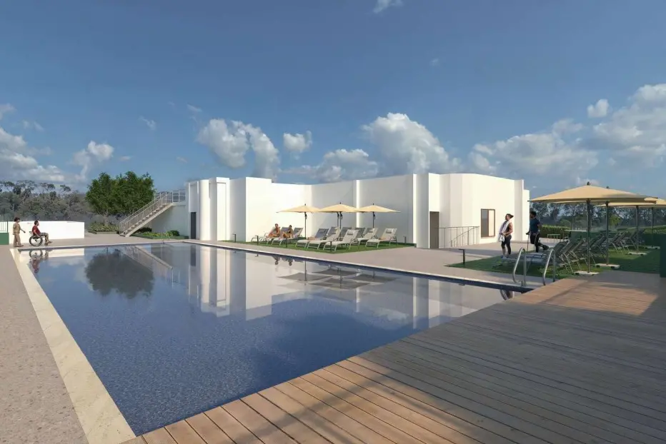 La piscina del Tennis Club a Monte Urpinu