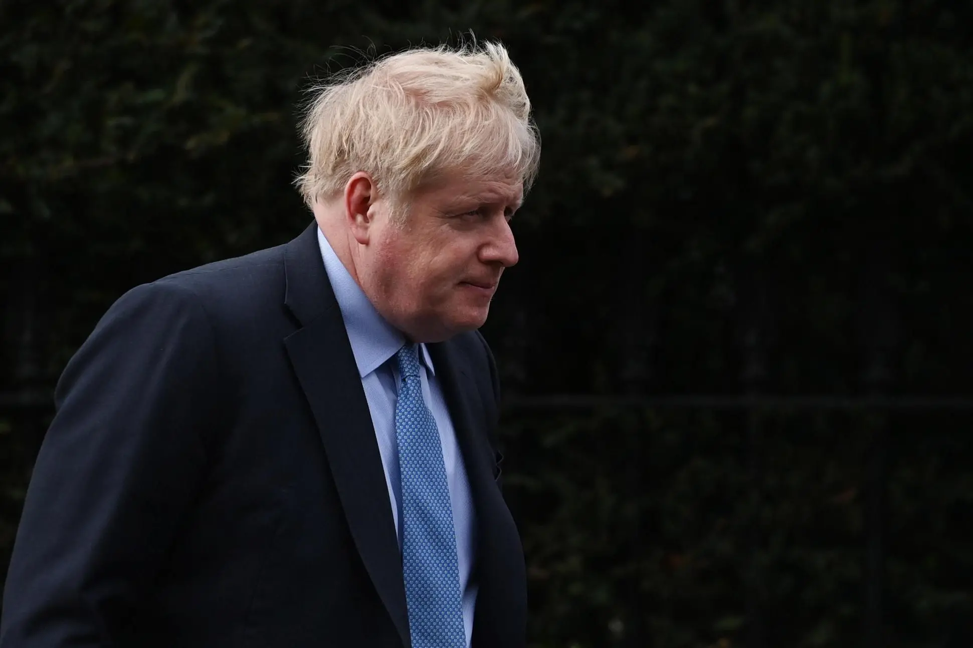 epa10536448 Britain's former Prime Minster Boris Johnson departs his home in London, Britain, 22 March 2023. Johnson is set to give evidence to MPs who are investigating accusations that he misled parliament over Partygate after breaching covid rules in 2020. EPA/NEIL HALL