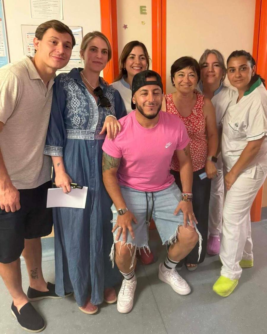 Barella al Microcitemico: visita a sorpresa ai piccoli pazienti