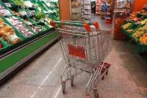 Spesa limitata per le famigle sarde