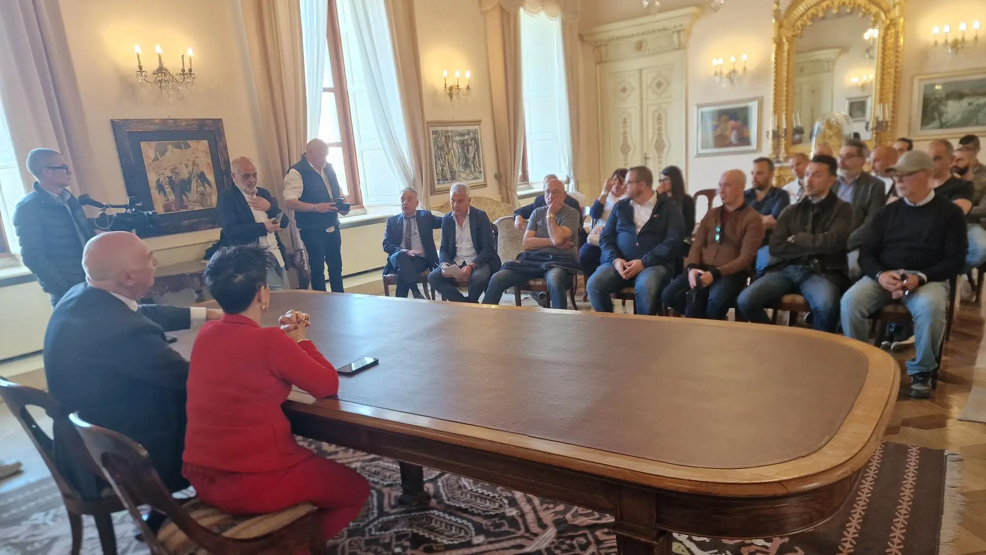 https://immagini.unionesarda.it/version/c:NzhjNWFjMmUtZWE5OS00:NzA1OWM1NTMtOTNkYy00/image.webp?f=16:9