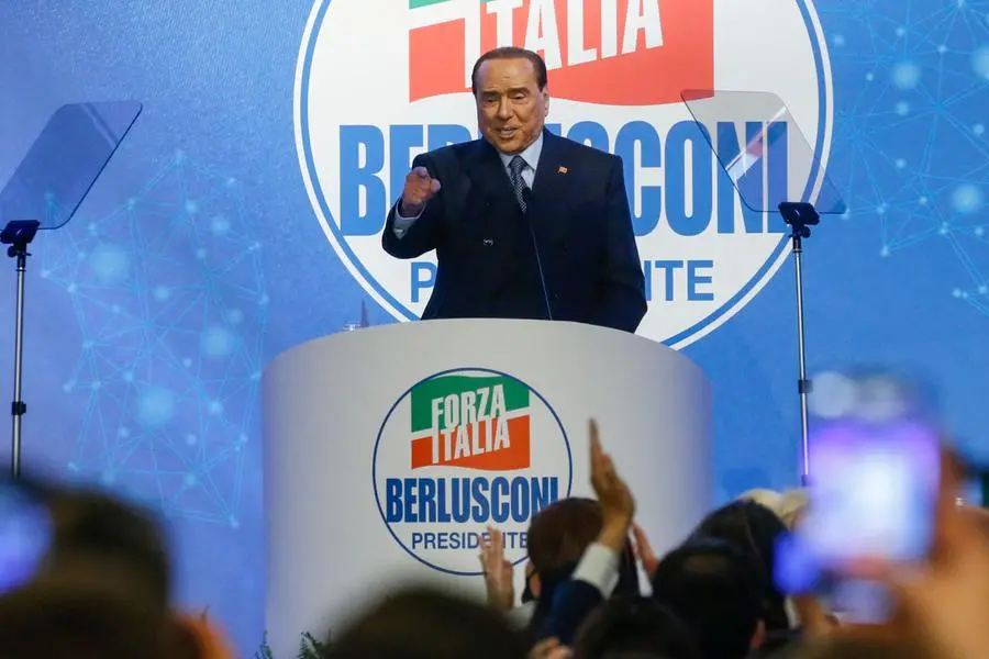 Silvio Berlusconi, durante la seconda giornata dell’assemblea di Forza Italia dal dal titolo “L’Italia del Futuro”, Roma 9 aprile 2022. ANSA/FABIO FRUSTACI