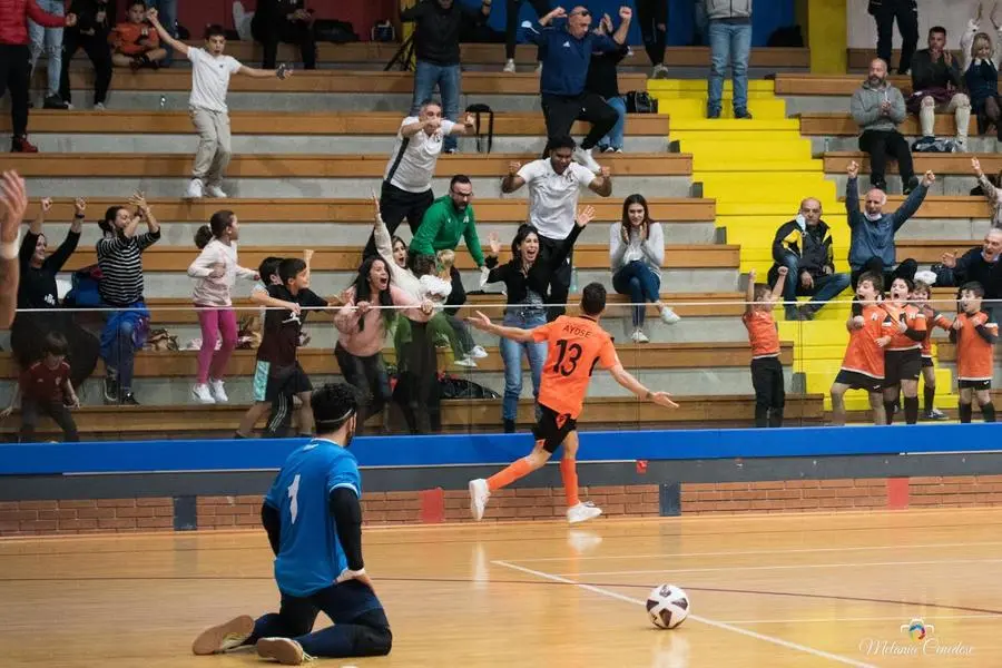 L'esultanza della Leonardo al PalConi dopo un gol (foto di Melania Cenedese)