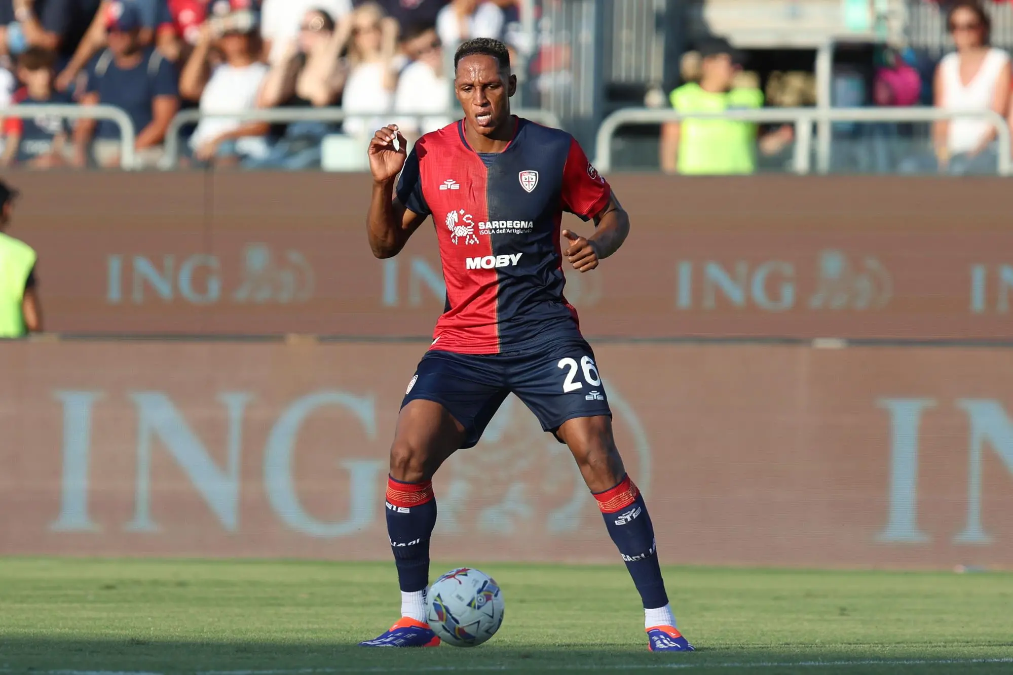 Yerry Mina, difensore del Cagliari (foto Fabio Murru)