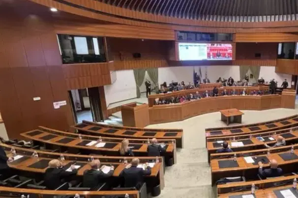 L'aula del Consiglio regionale (foto Ansa)