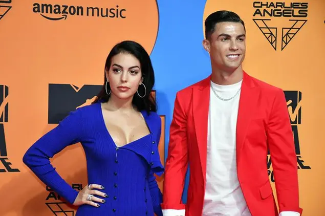 Cristiano Ronaldo e Georgina Rodriguez (foto Ansa)