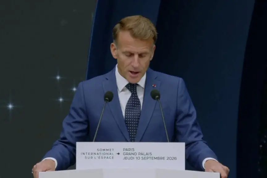 Macron: programma spaziale europeo fragile, serve visione forte