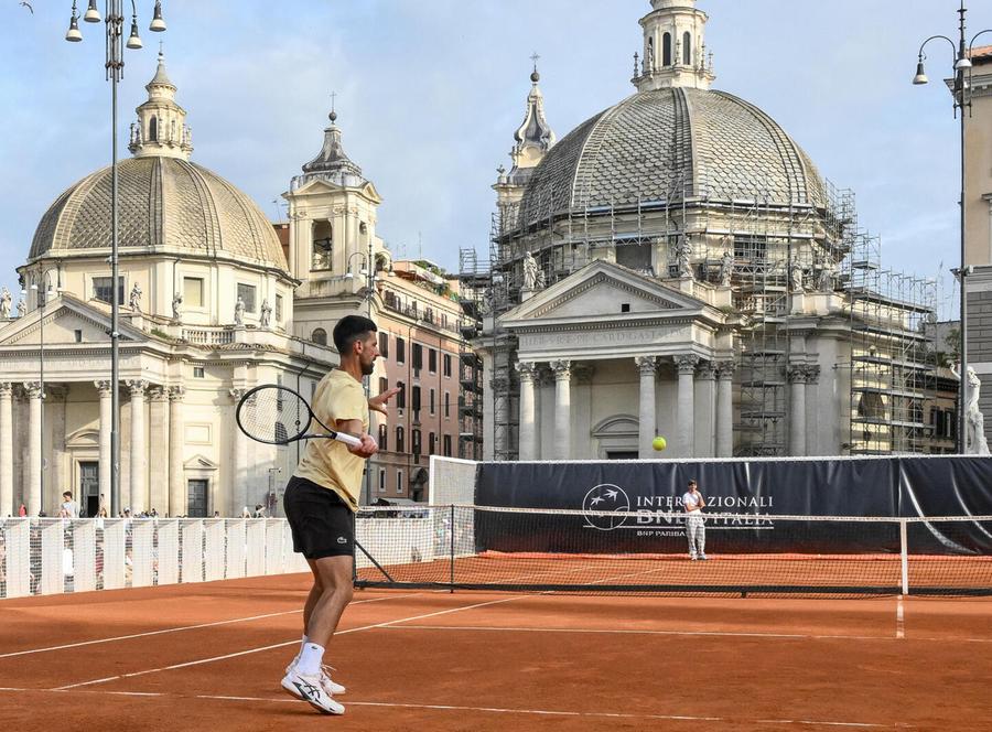 Roma, comincia lo show