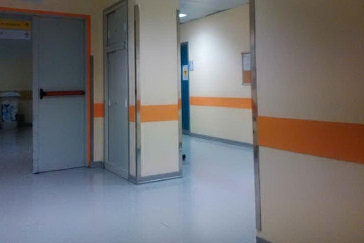 Neonata muore poco dopo la nascita: sequestrate le cartelle cliniche dell'ospedale