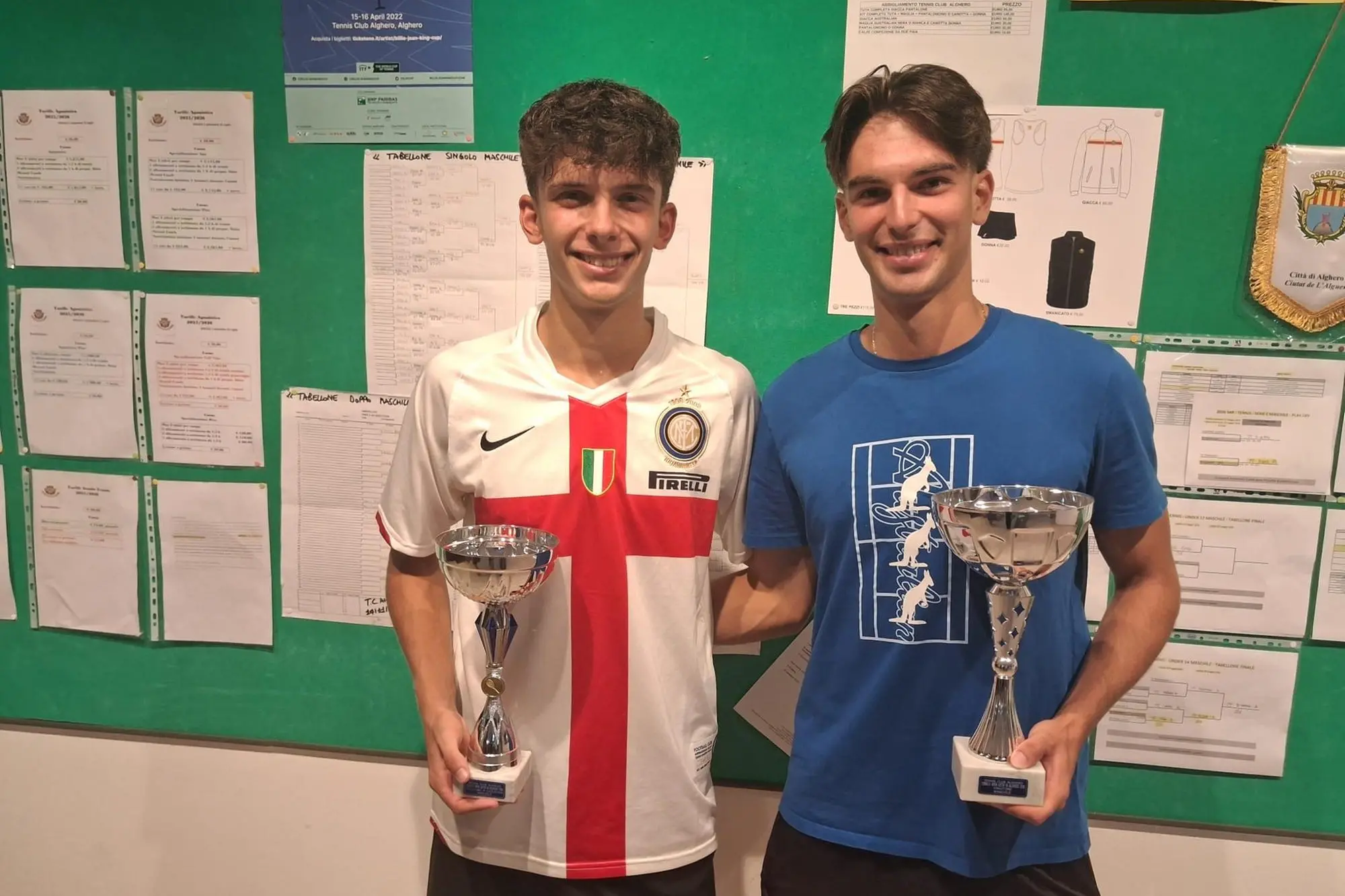 I fratelli Marco e Matteo Mura, vincitori, rispettivamente del terza categoria e dell'Open maschile (foto Antonio Burruni)