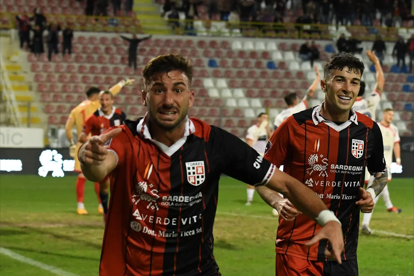 L'esultanza di Starita dopo il gol (foto Torres-A. Sanna)