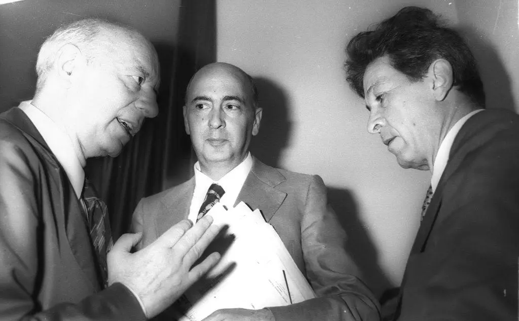 Una foto d'archivio con Giancarlo Pajetta ed Enrico Berlinguer