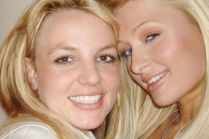 Il selfie con Britney Spears (Twitter Paris Hilton)
