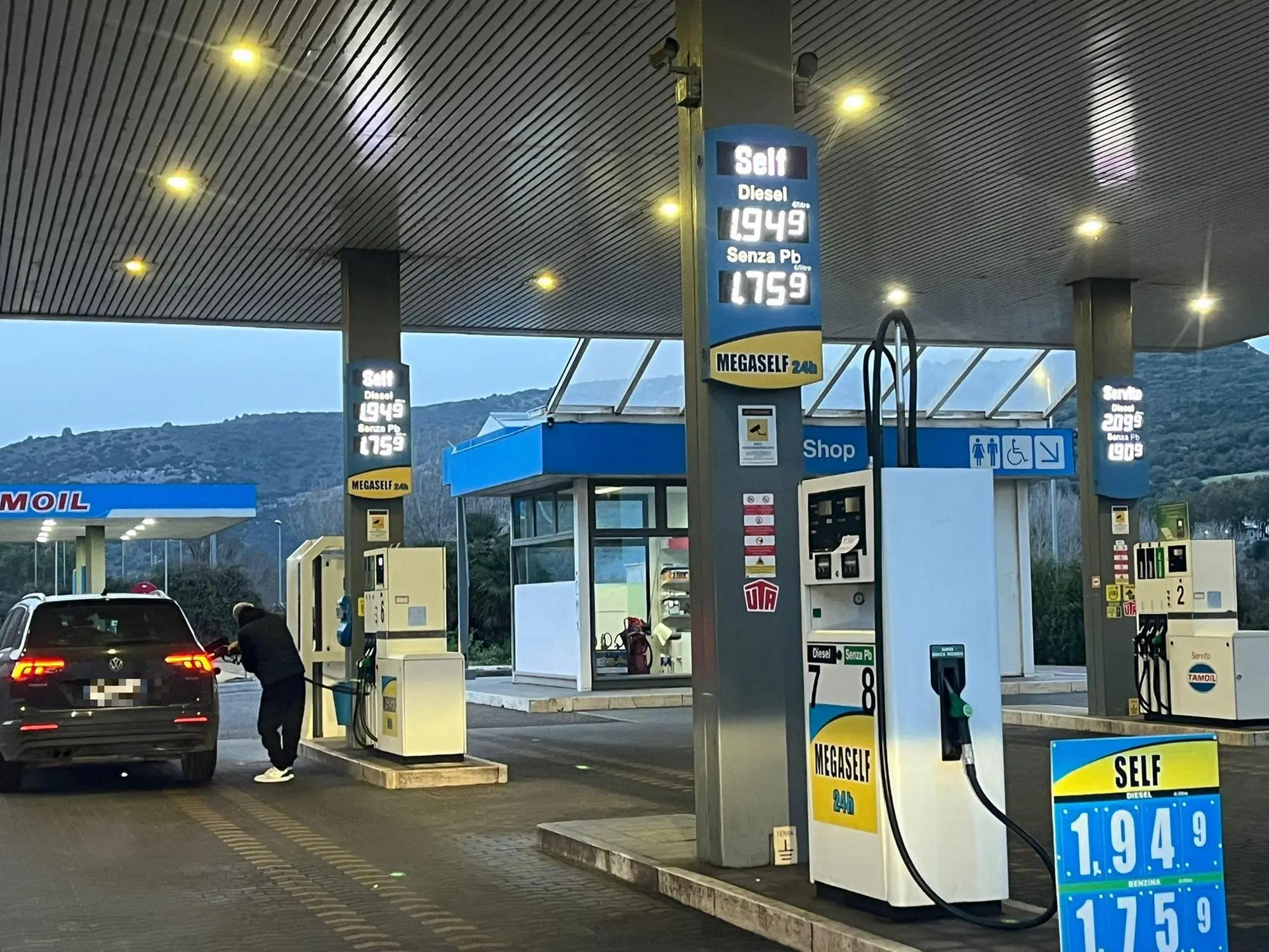 Sardegna, i prezzi del gasolio sfiorano i 2 euro al litro