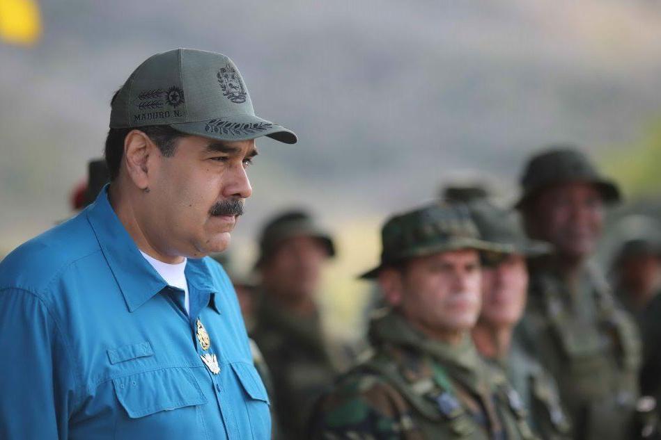 Maduro dispone la chiusura della frontiera col Brasile