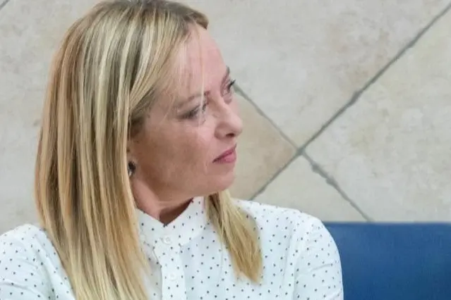 Giorgia Meloni is on vacation in La Maddalena