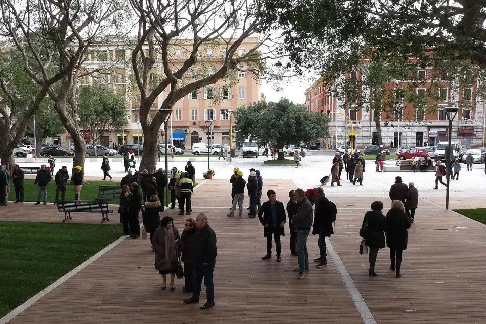 La rinnovata piazza Garibaldi a Cagliari