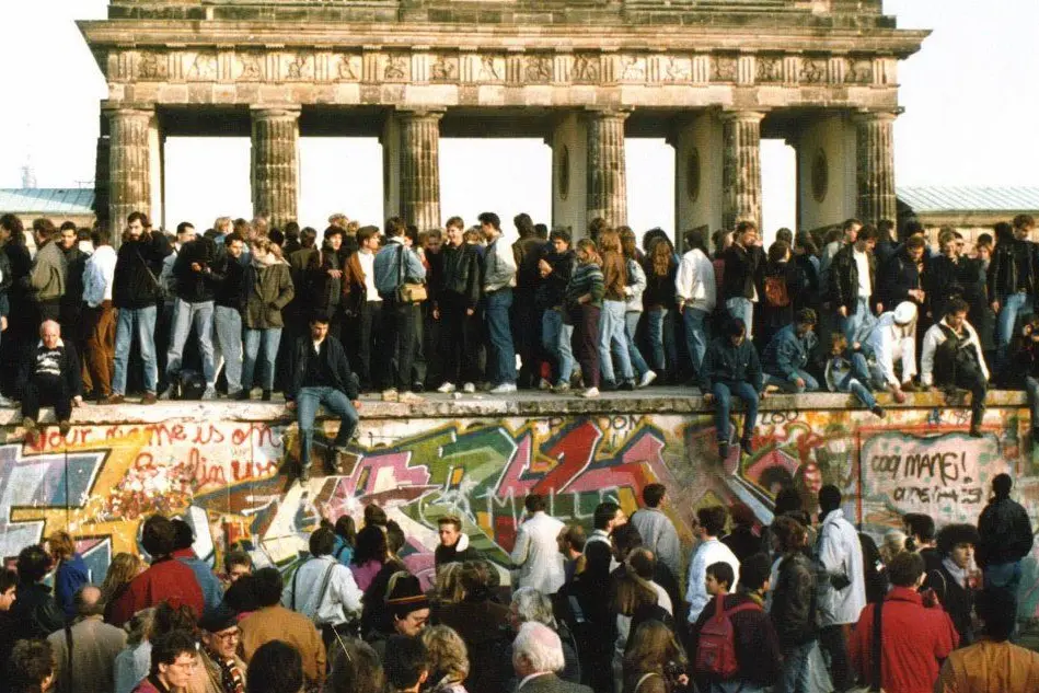 Berlino, 9 novembre 1989: il muro viene abbattuto