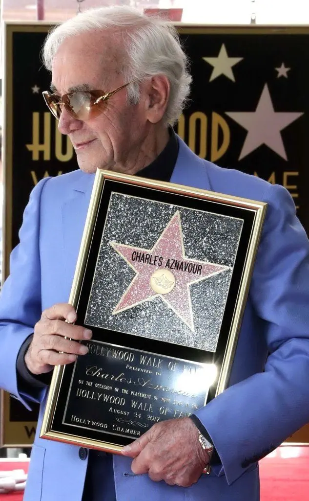 Aznavour è morto a Parigi all'età di 94 anni