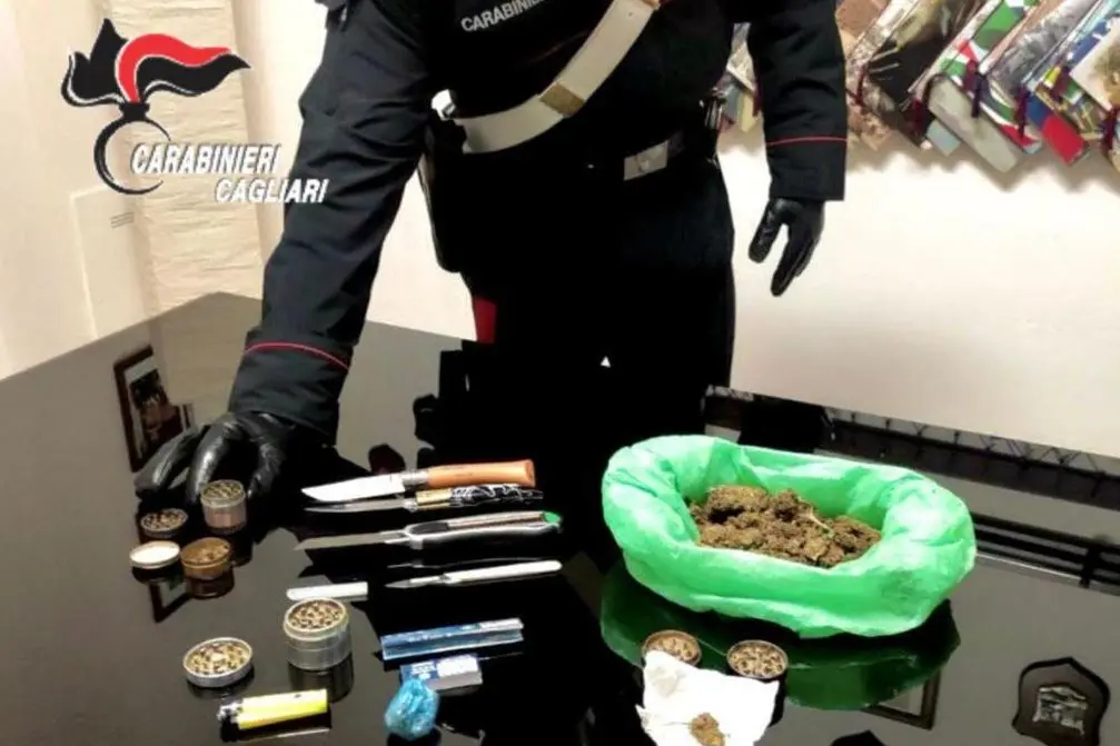 The drugs and the knives seized