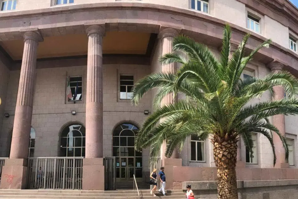 Il Tribunale di Sassari (Foto L'Unione Sarda)
