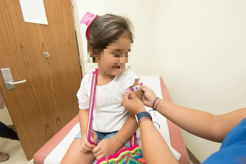 Una vaccinazione (foto Pexels)