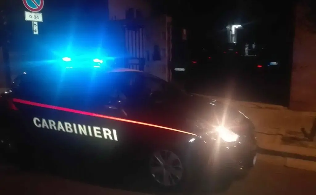 I carabinieri sul luogo dell'aggressione