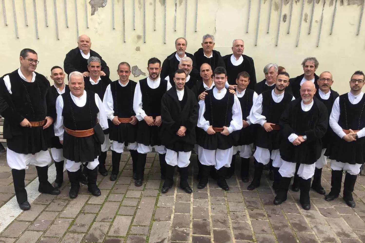 Il coro di Mores (foto Tellini)