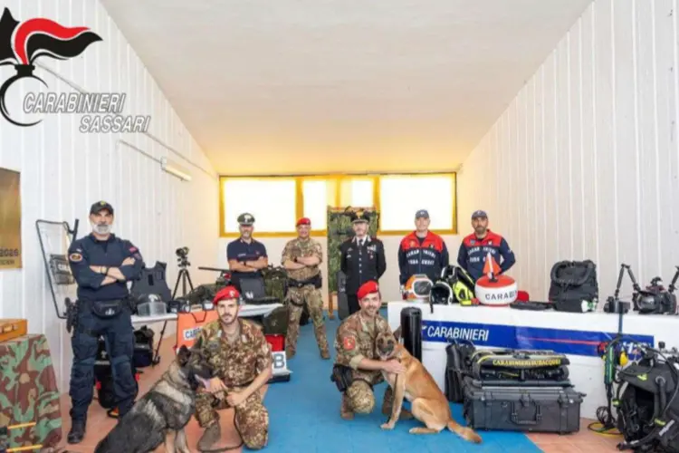 Lo spazio espositivo delle forze armate e di polizia (foto carabinieri)