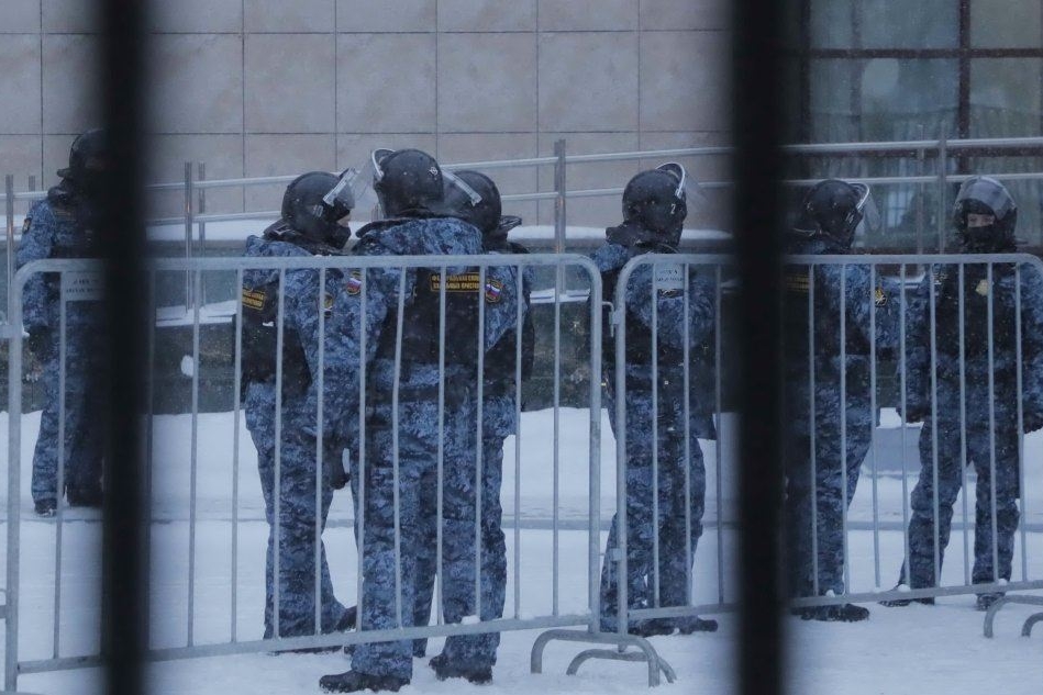 Polizia russa a Mosca (foto Ansa/Epa)