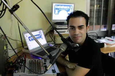 Emanuele Ledda ai microfoni - foto Milena Mundula