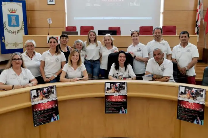 Gli organizzatori del Palio Santu Bainzu (foto Pala)