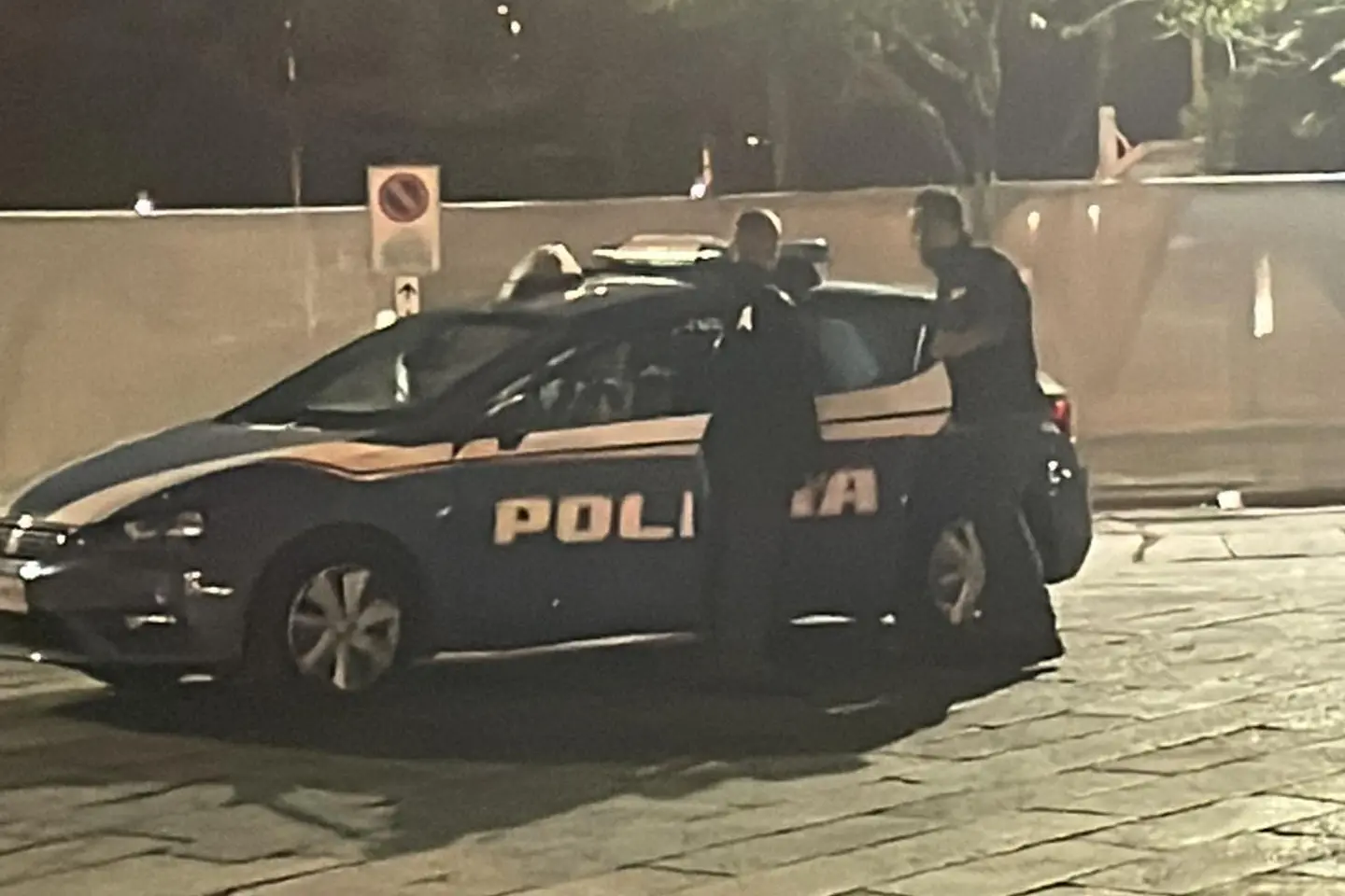 Intervento della polizia alla Marina (L'Unione Sarda)
