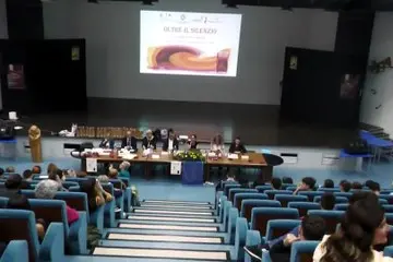 Oltre il silenzio, la testimonianza di Patrizia Cadau al centro del confronto sulla violenza di genere