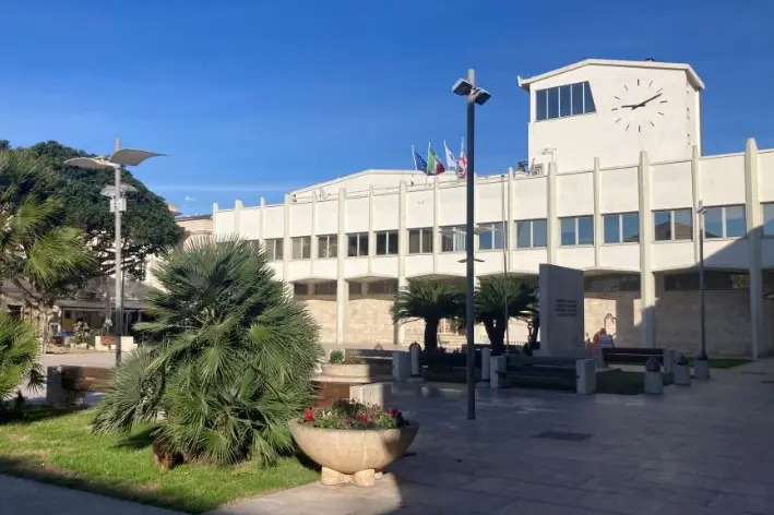 Municipio di Porto Torres (foto Pala)