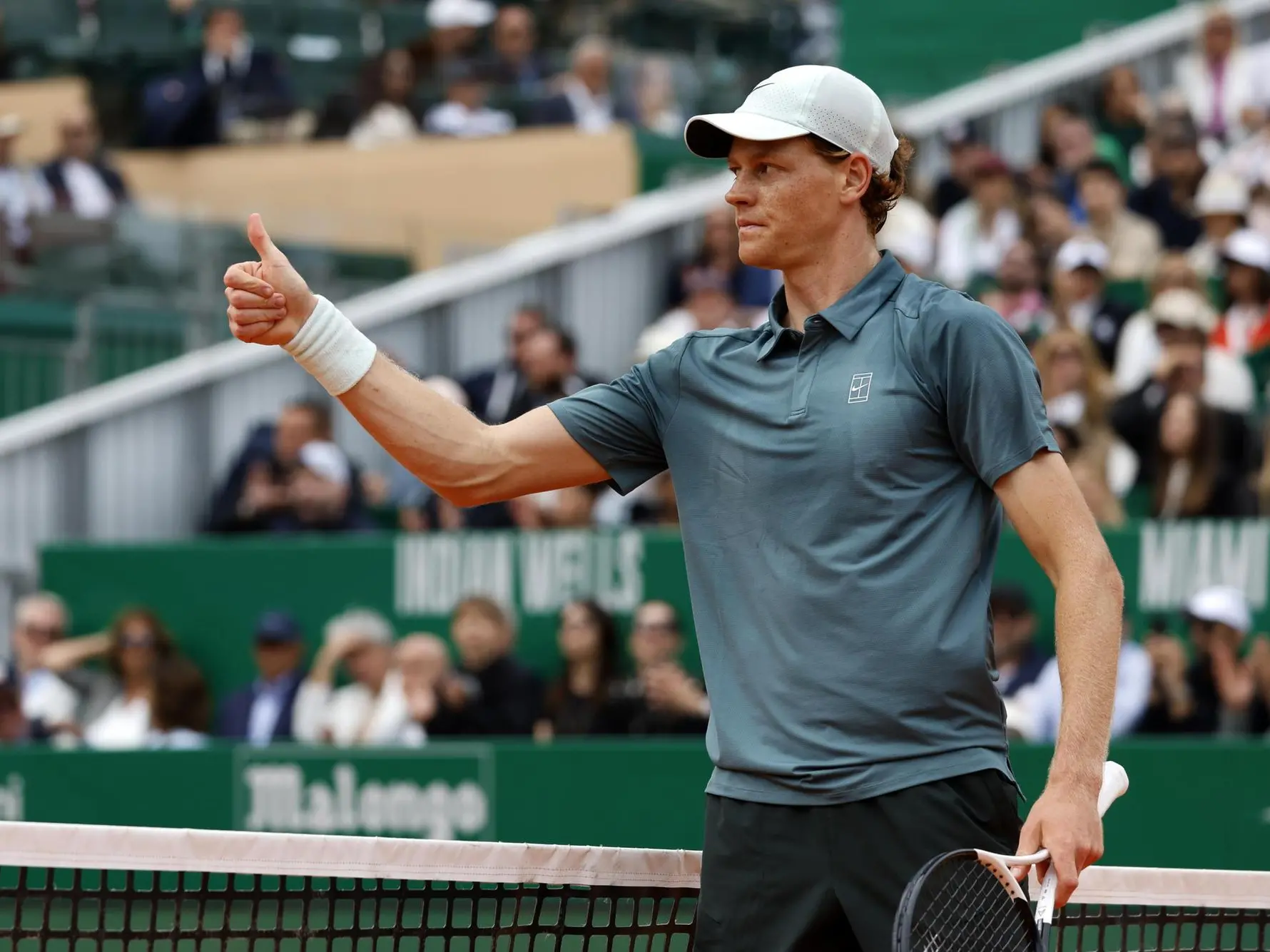epa12885168 Jannik Sinner of Italy reacts during the men's singles final at the ATP Monte-Carlo Masters tennis tournament in Roquebrune Cap Martin, France, 12 April 2026. EPA/SEBASTIEN NOGIER