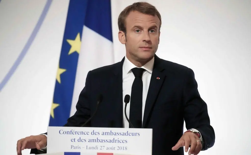 Il Presidente Emmanuel Macron alla conferenza degli ambasciatori francesi. (Foto Ansa)