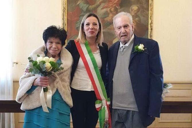 Divorzio e matrimonio a 92 anni: Mario Gigli e Maria Canu hanno detto sì