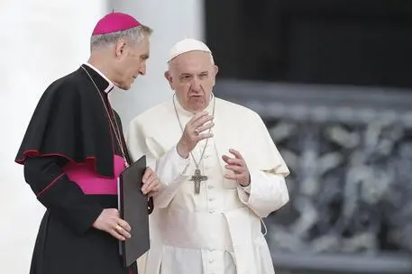 Papa Francesco e Padre Georg (foto Ansa)