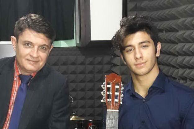 Davide Mascia con il suo maestro, Riccardo Carta