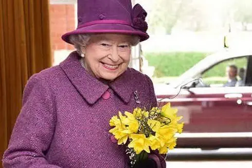 La regina Elisabetta (foto Instagram)