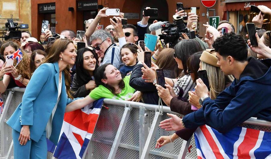 Kate va a scuola a Reggio Emilia