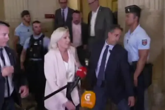 Francia, confermata condanna per Marine Le Pen ma potrà candidarsi