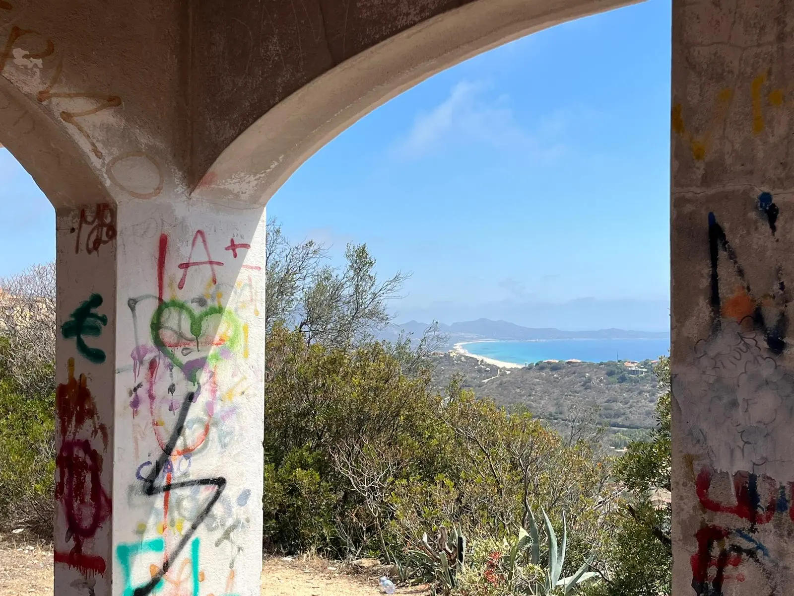 La splendida vista sul mare (Foto S. - L'Unione Sarda)