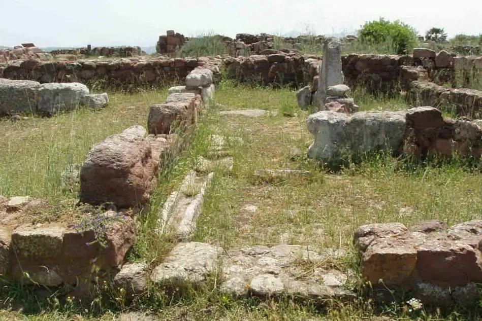 Un sito archeologico a Monte Sirai (foto Facebook)
