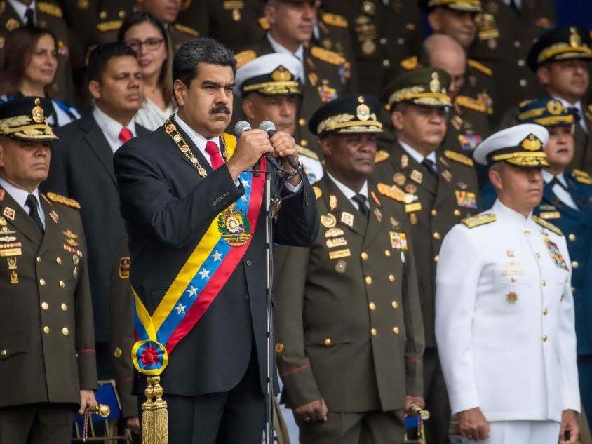 Attentato contro Maduro: presidente illeso, 7 feriti. Sei arresti