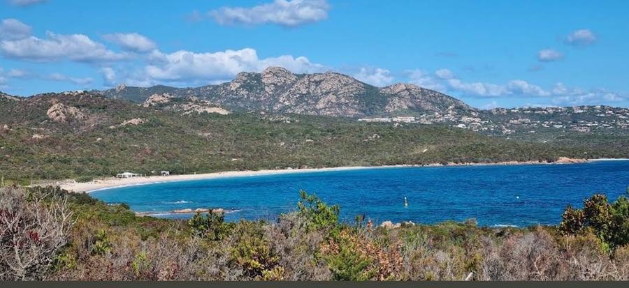 Olbia, divieto di balneazione tra Portisco e Petra Ruja per la presenza di batteri